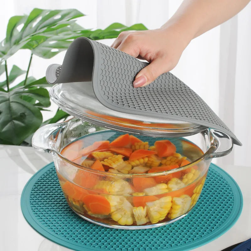 30cm Large Heat-Resistant Silicone Honeycomb Coaster and Pot Holder - Non-Slip Round Placemat for Kitchen Use