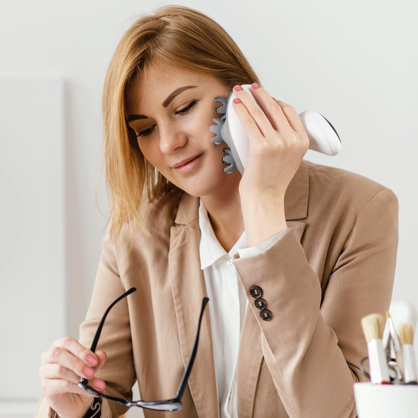 VEVOR Rechargeable Waterproof Electric Scalp Massager - Portable Head Massager