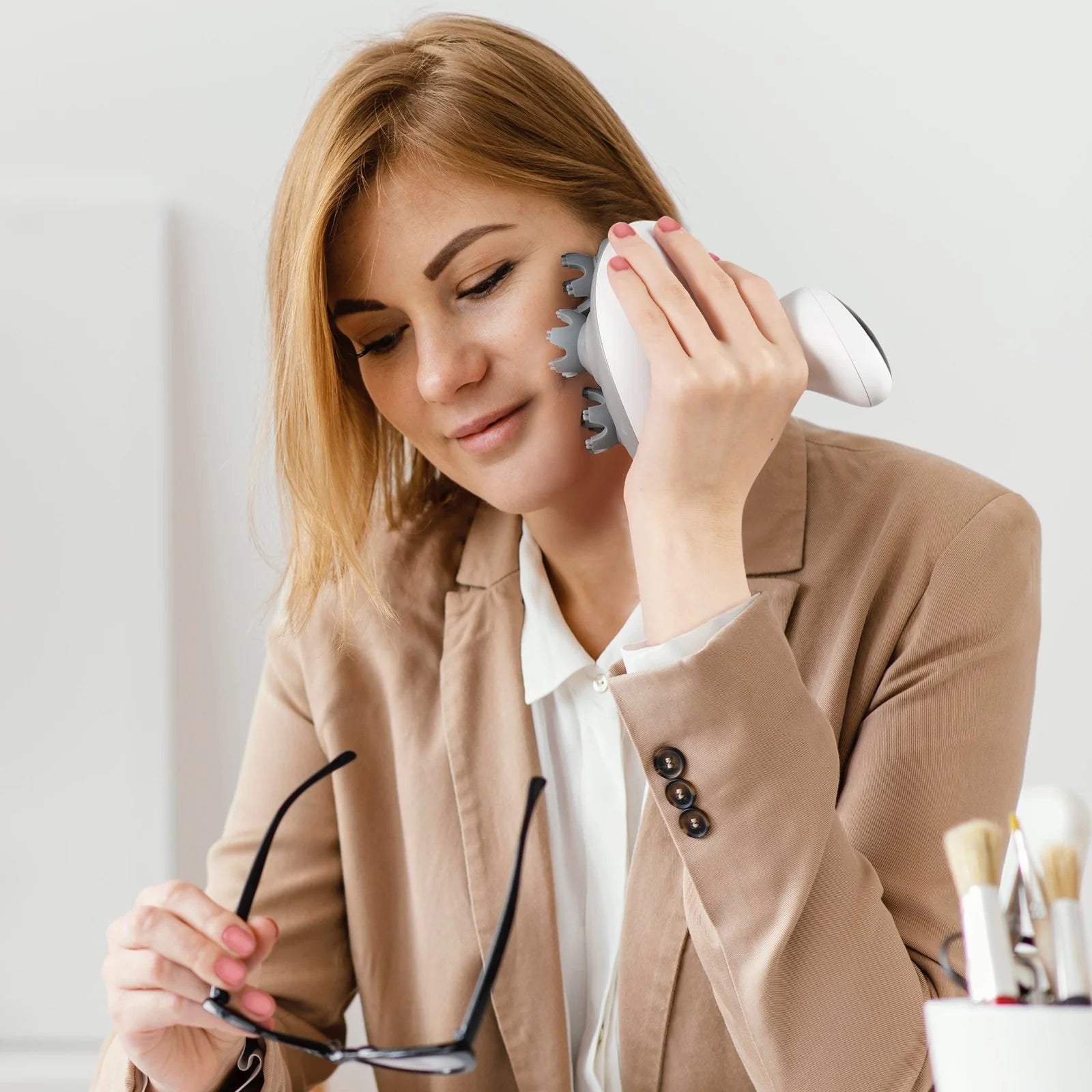 VEVOR Rechargeable Waterproof Electric Scalp Massager - Portable Head Massager